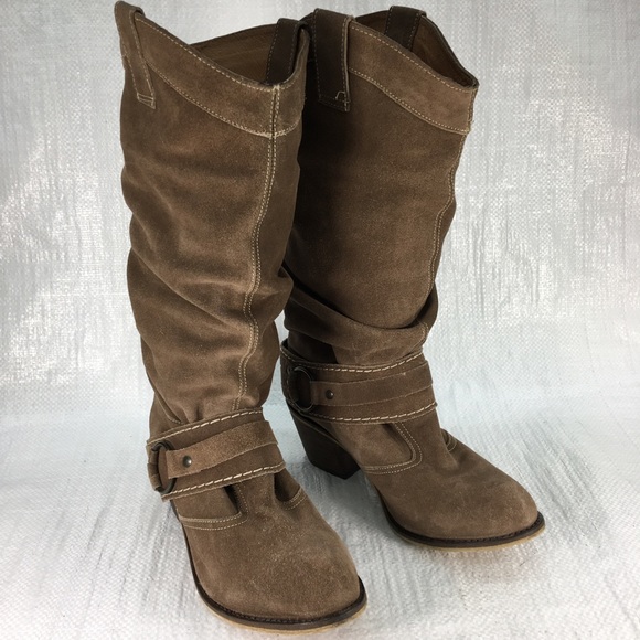 tan leather slouch boots